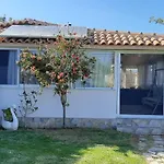 Vakantiehuis Beachside Mobile With Private Yard Stamatopoulaíika