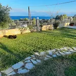 Beachside Mobile With Private Yard * Stamatopoulaíika