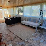 Beachside Mobile With Private Yard Vakantiehuis
