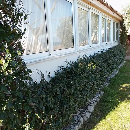 Beachside Mobile With Private Yard Holiday home