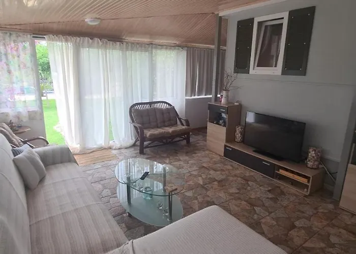 Beachside Mobile With Private Yard בית נופש Stamatopoulaíika