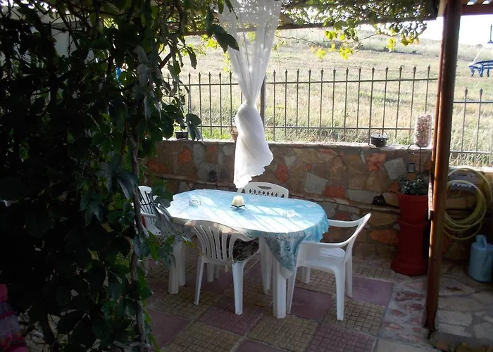 Beachside Mobile With Private Yard * Stamatopoulaíika