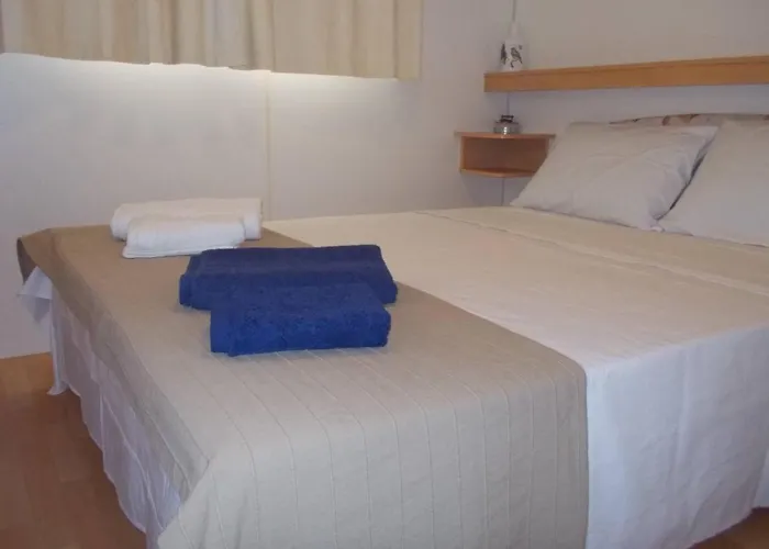 Beachside Mobile With Private Yard